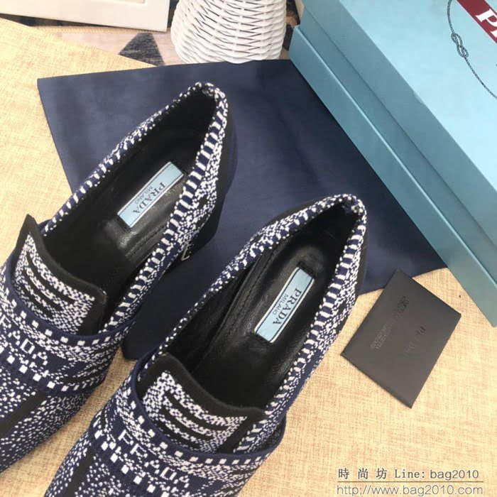 PRADA普拉達 2019頂級版本 刺繡系列 春夏時尚 粗跟方頭單鞋 網紅同款  ljl1041